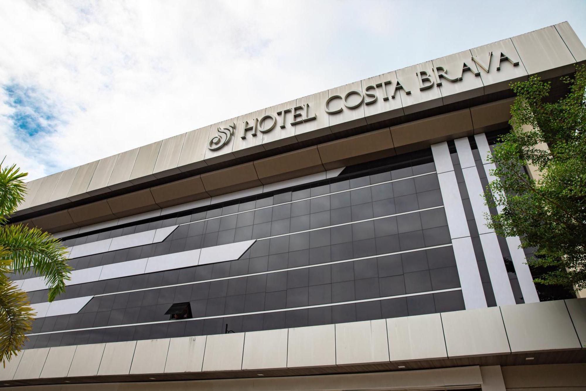 Hotel Costa Brava Tacloban Kültér fotó