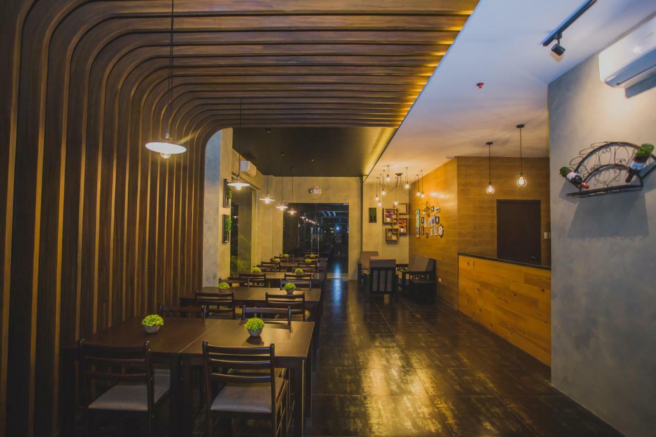 Hotel Costa Brava Tacloban Kültér fotó