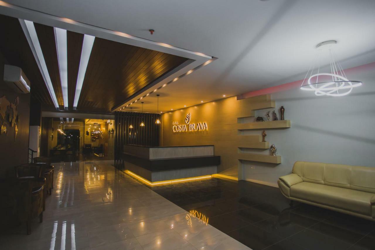 Hotel Costa Brava Tacloban Kültér fotó